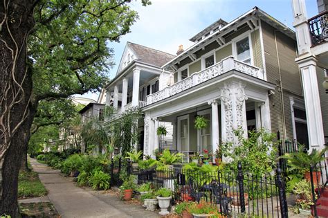 new orleans garden district homes.